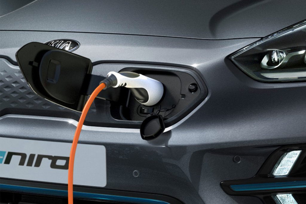 prise borne recharge e niro