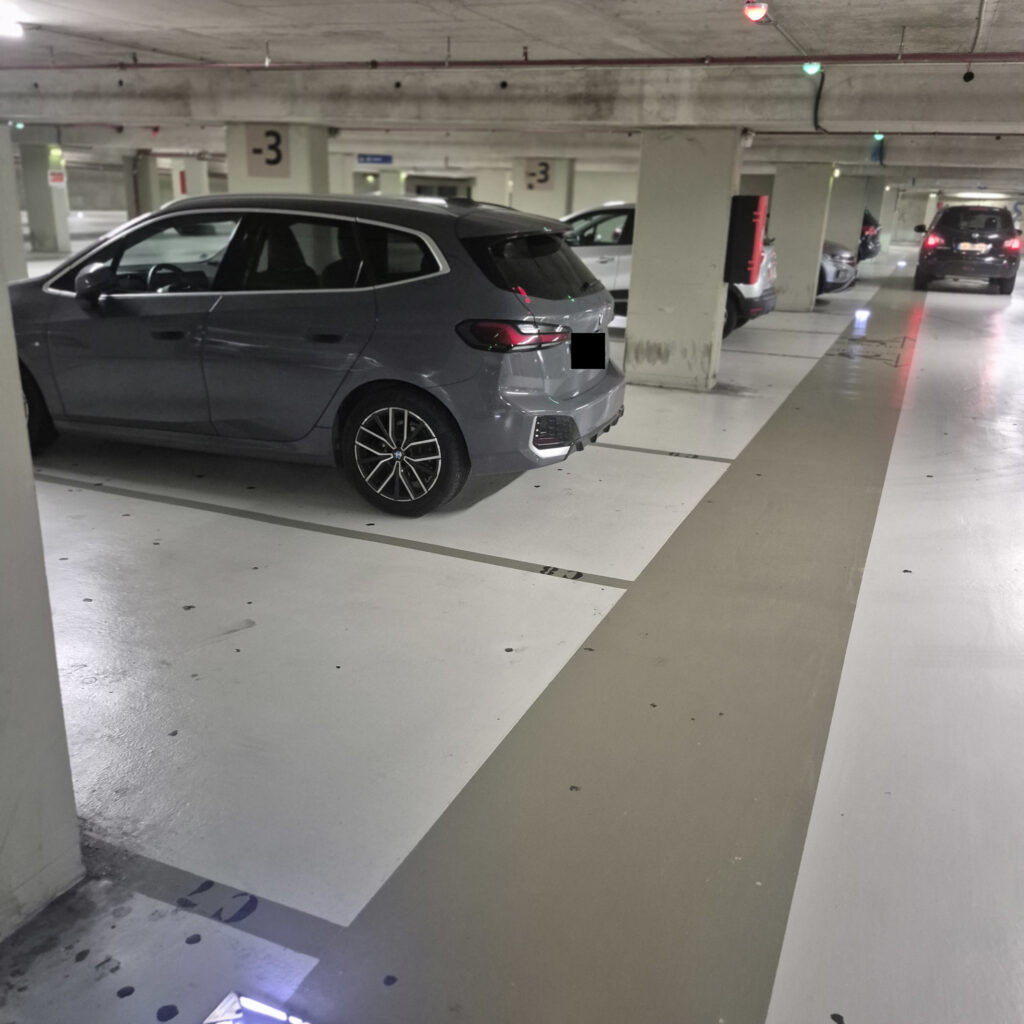 bmw 6 hidden.jpg